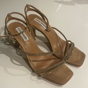 Nude/Gold Steven Madden heels, size 7 WORN FOR 1 HOUR